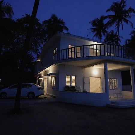 Beach At The White House Villa Udupi Kültér fotó