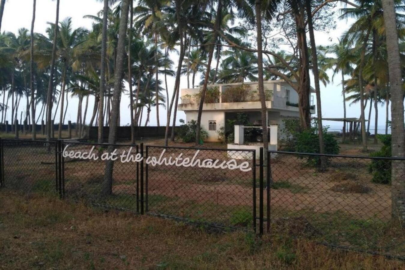 Beach At The White House Villa Udupi Kültér fotó