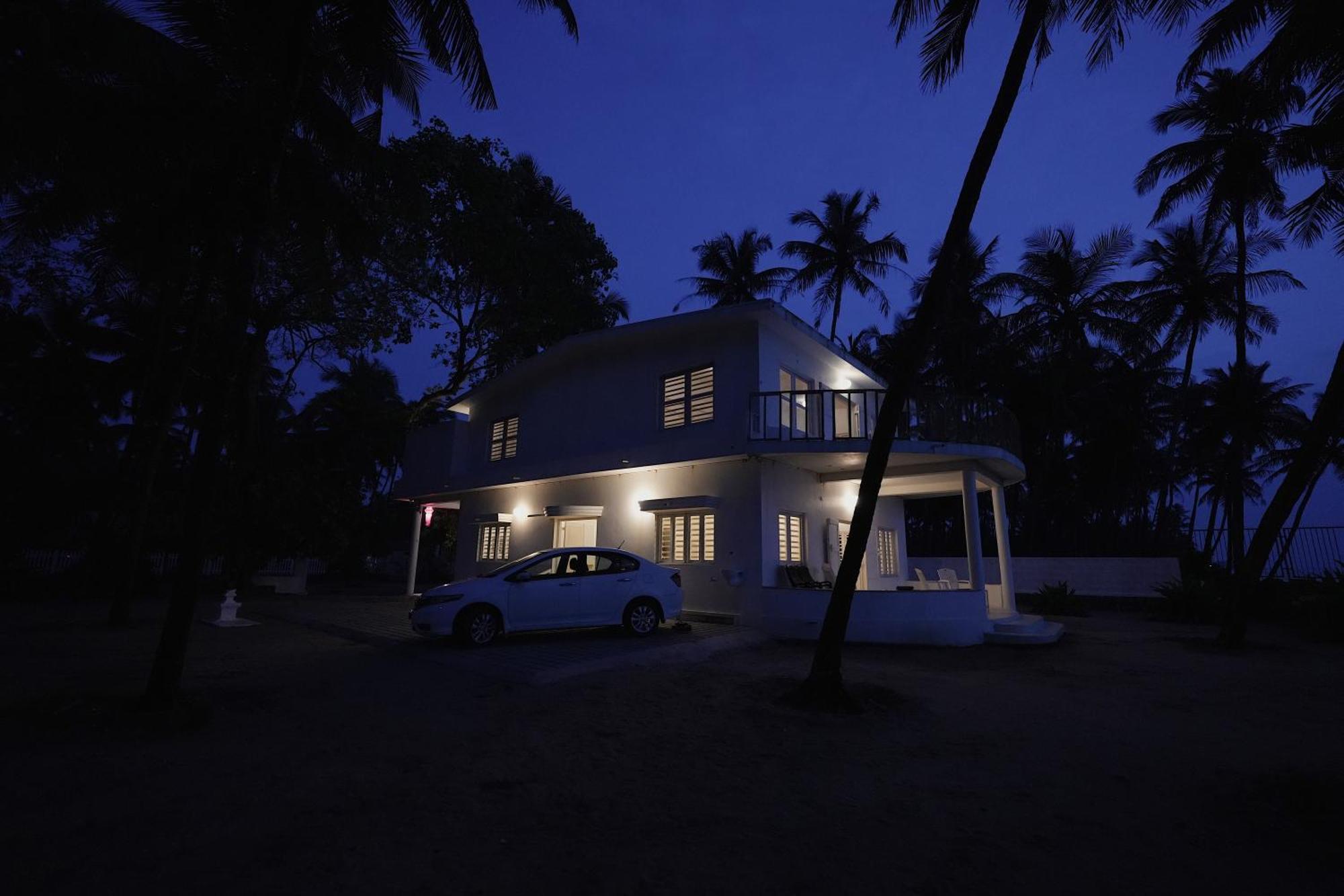 Beach At The White House Villa Udupi Kültér fotó