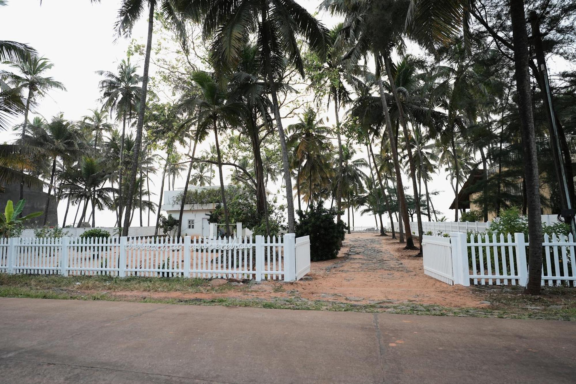 Beach At The White House Villa Udupi Kültér fotó