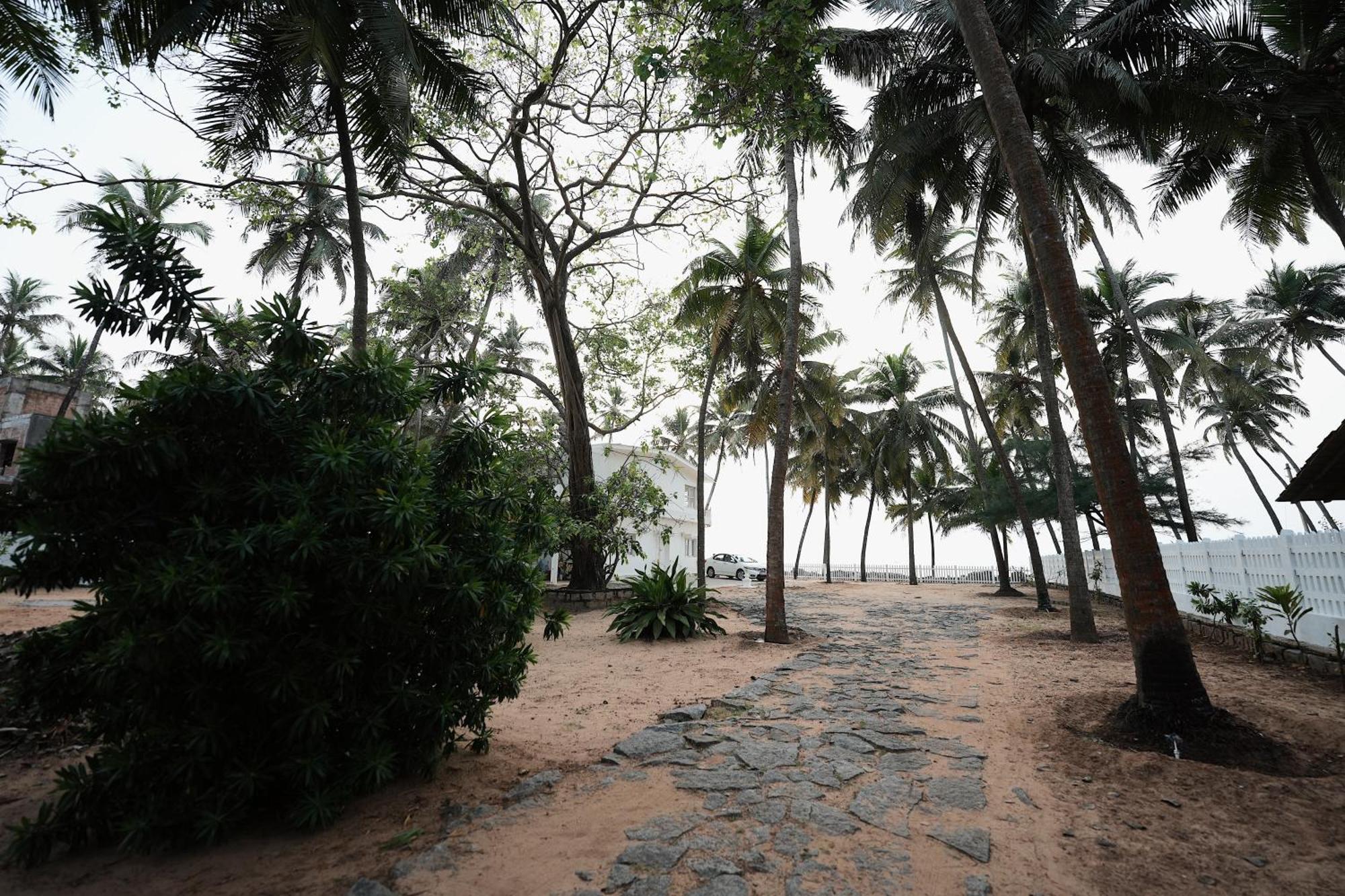 Beach At The White House Udupi Kültér fotó